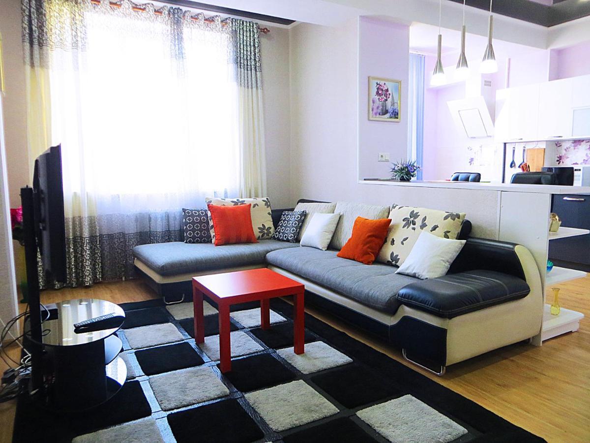Panoramic Studio Apartments With Mountain Views Biszkek Zewnętrze zdjęcie